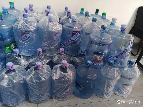 股票配资网官网 从零起步：新手如何成功开设一家桶装水店的全流程指南